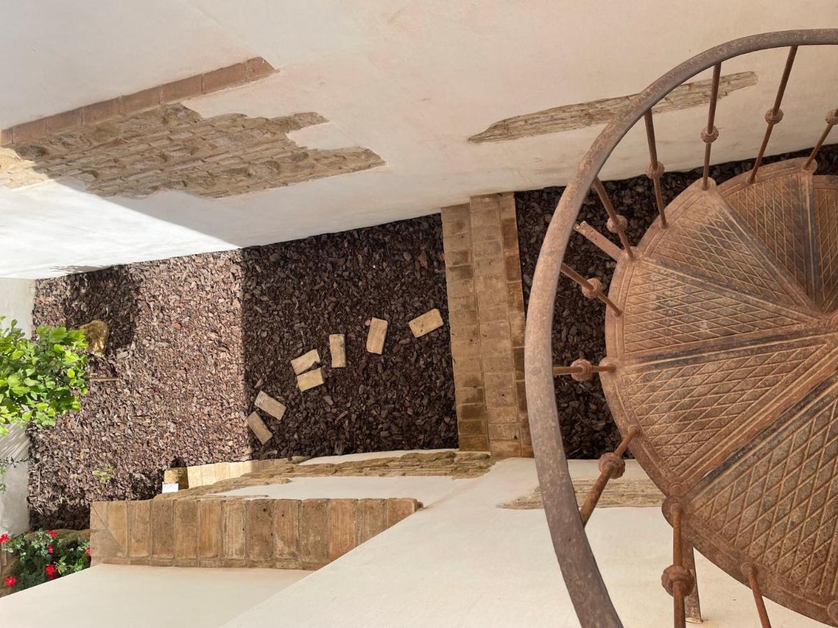 La Casa De La Escalera Apartment กอร์โดบา ภายนอก รูปภาพ